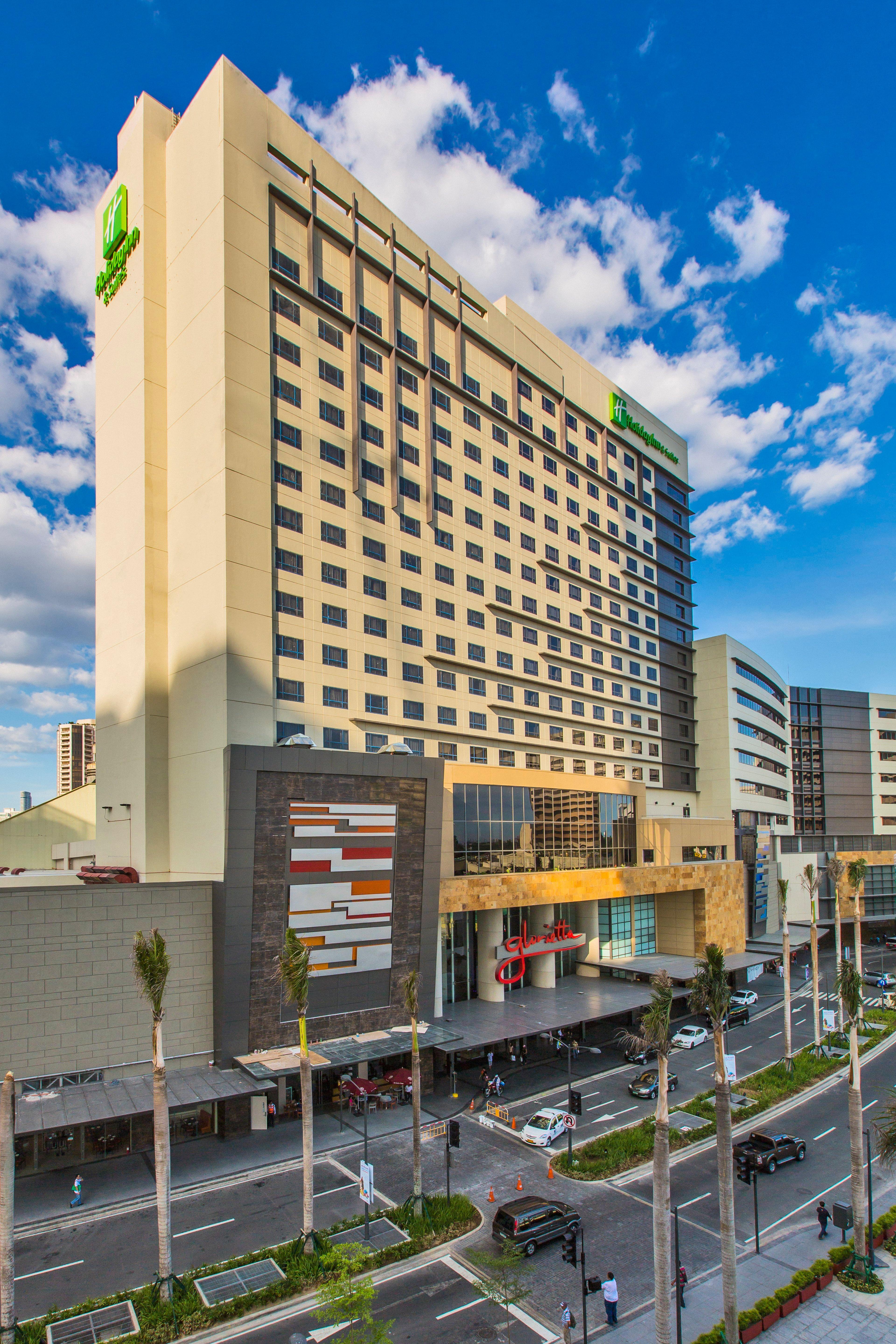 Holiday Inn & Suites Makati By Ihg Makati City Eksteriør bilde Holiday Inn Express in Addis Ababa, Ethiopia