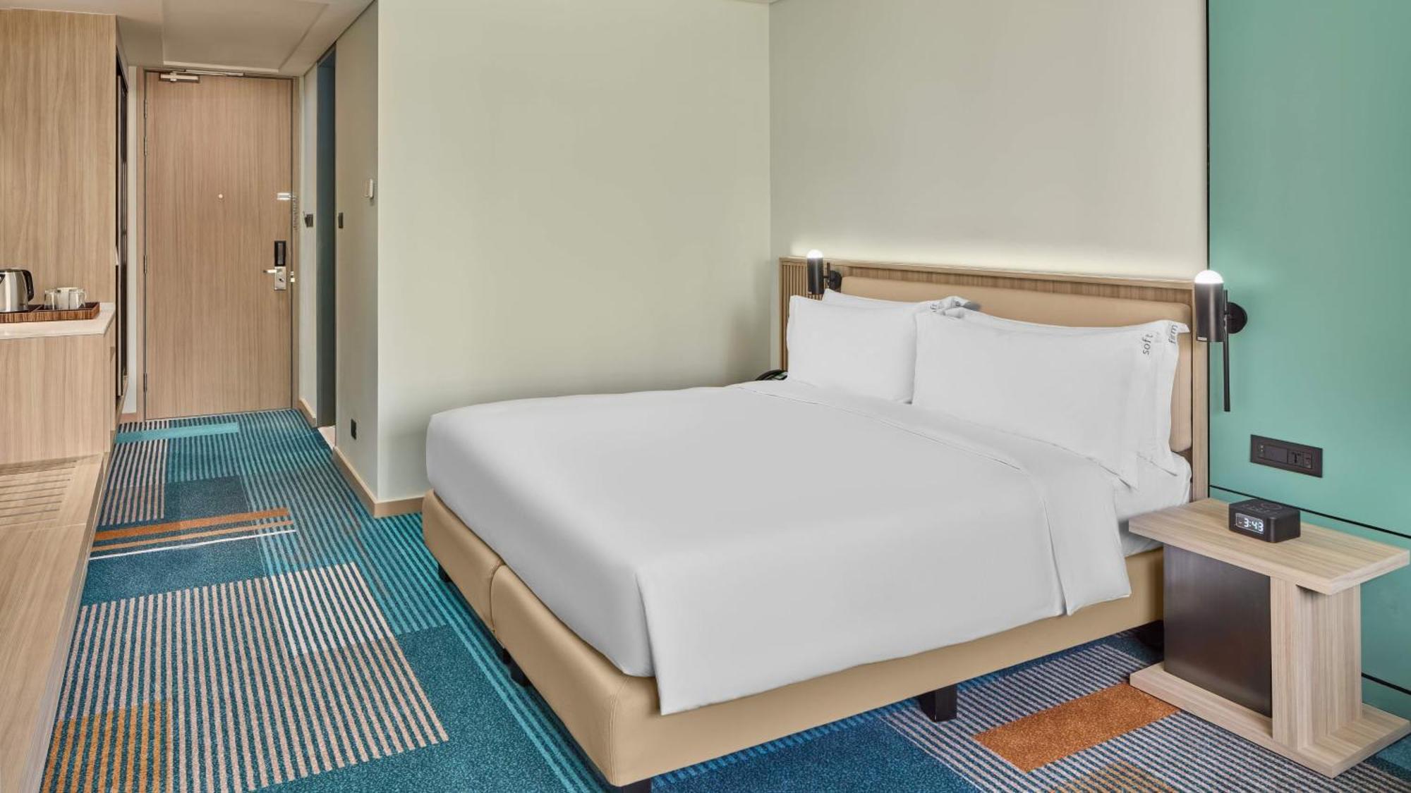 Holiday Inn & Suites Makati By Ihg Makati City Eksteriør bilde
